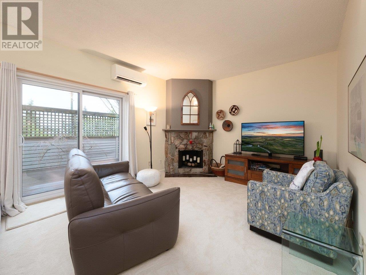 4 1434 Mahon Avenue, North Vancouver, British Columbia  V7M 2S4 - Photo 5 - R3003271