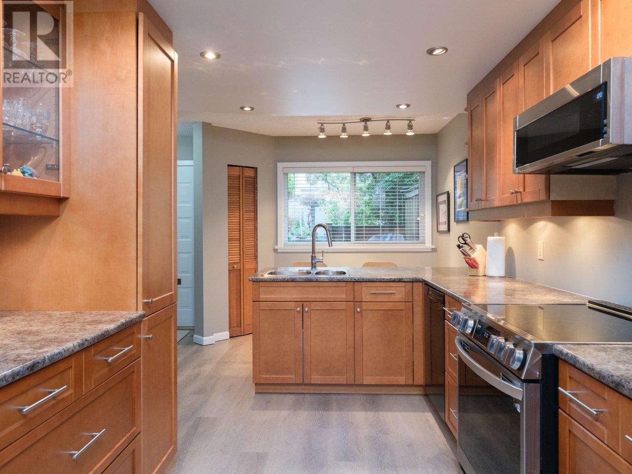 4 1434 Mahon Avenue, North Vancouver, British Columbia  V7M 2S4 - Photo 6 - R3003271