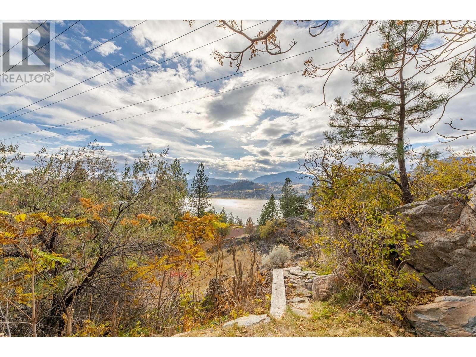 223 Sunnybrook Drive, Okanagan Falls, British Columbia  V0H 1R3 - Photo 5 - 10348136