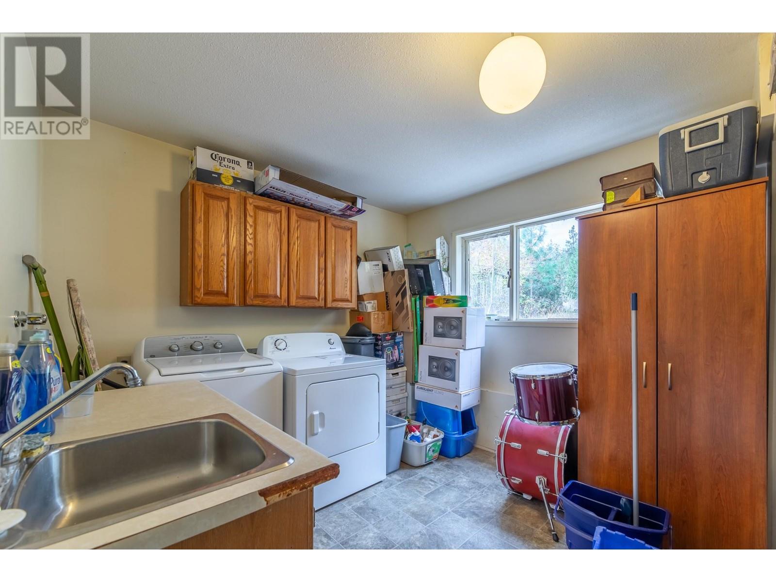 223 Sunnybrook Drive, Okanagan Falls, British Columbia  V0H 1R3 - Photo 33 - 10348136
