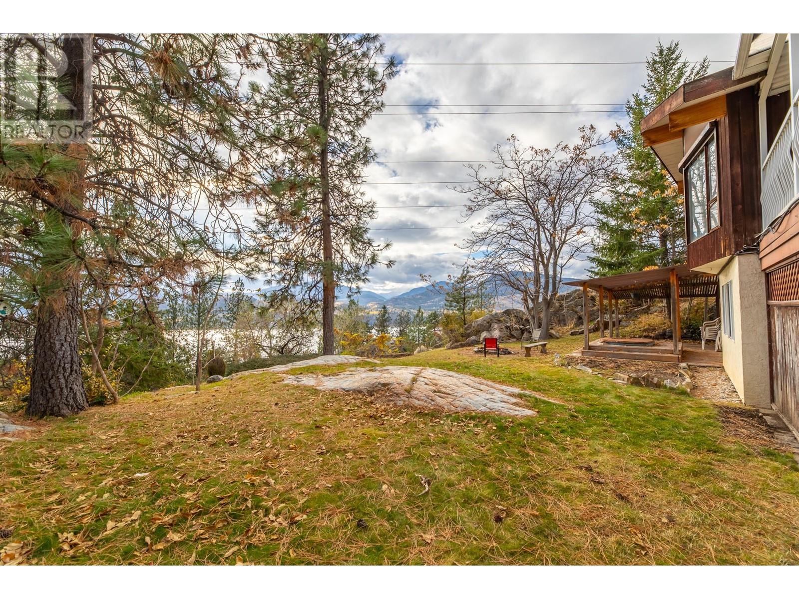 223 Sunnybrook Drive, Okanagan Falls, British Columbia  V0H 1R3 - Photo 4 - 10348136