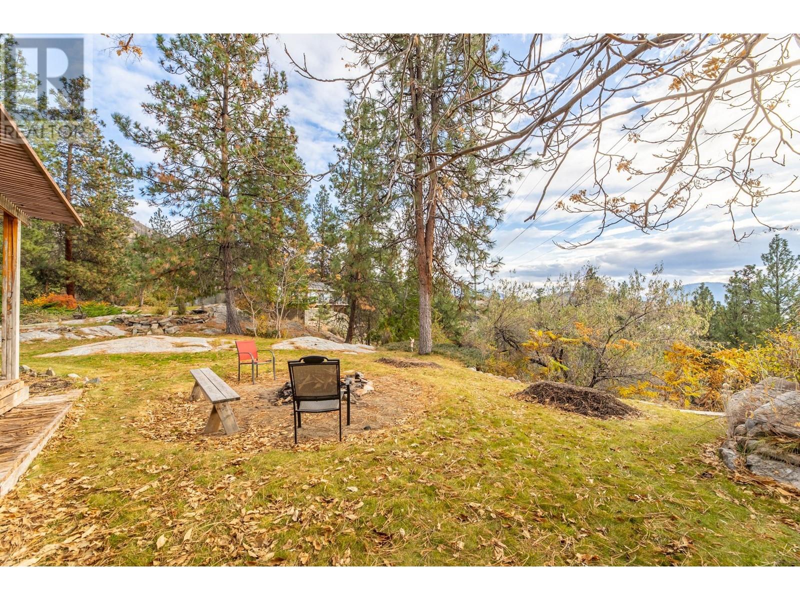 223 Sunnybrook Drive, Okanagan Falls, British Columbia  V0H 1R3 - Photo 40 - 10348136
