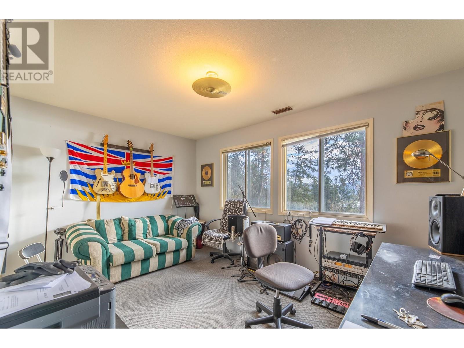 223 Sunnybrook Drive, Okanagan Falls, British Columbia  V0H 1R3 - Photo 26 - 10348136