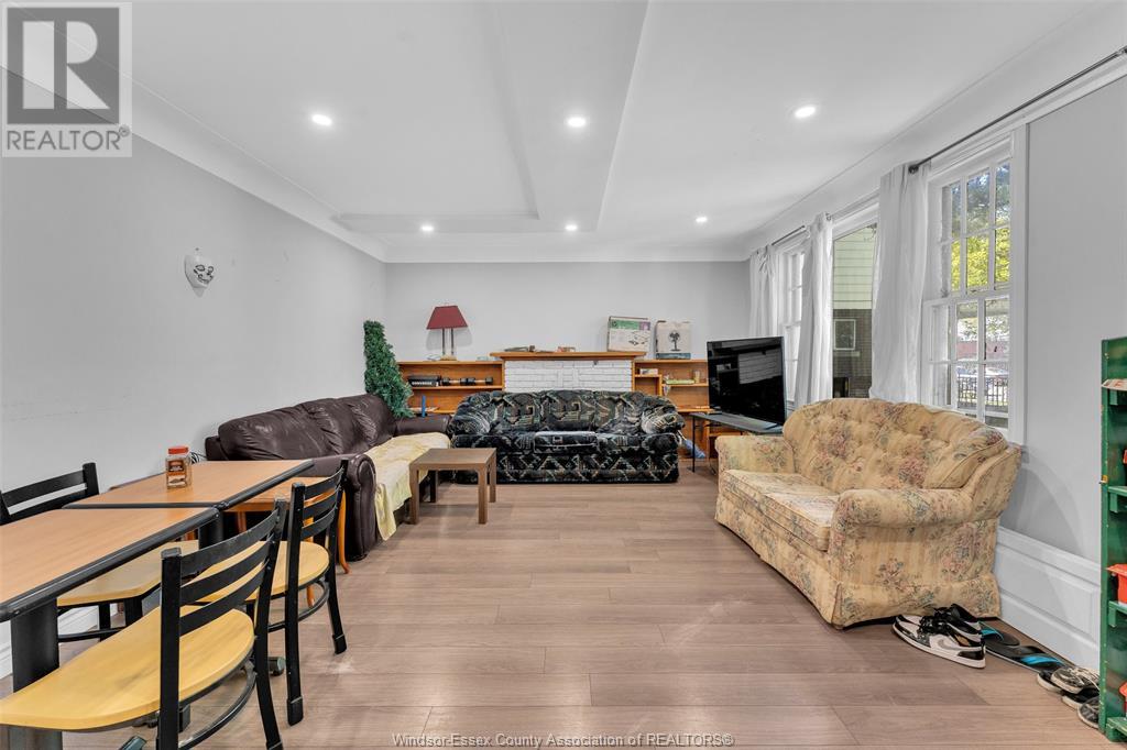 559 Vanier, Windsor, Ontario  N8X 3E2 - Photo 8 - 25012257