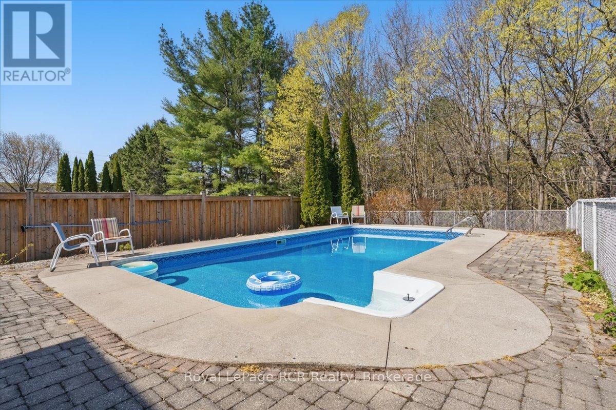 174 Forest Hill Drive, Georgian Bluffs, Ontario  N4K 5N6 - Photo 45 - X12151331