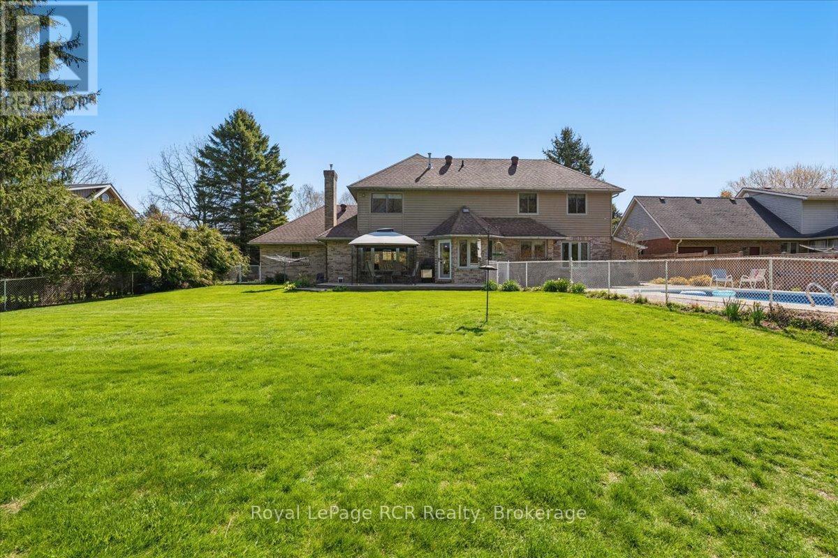 174 Forest Hill Drive, Georgian Bluffs, Ontario  N4K 5N6 - Photo 46 - X12151331