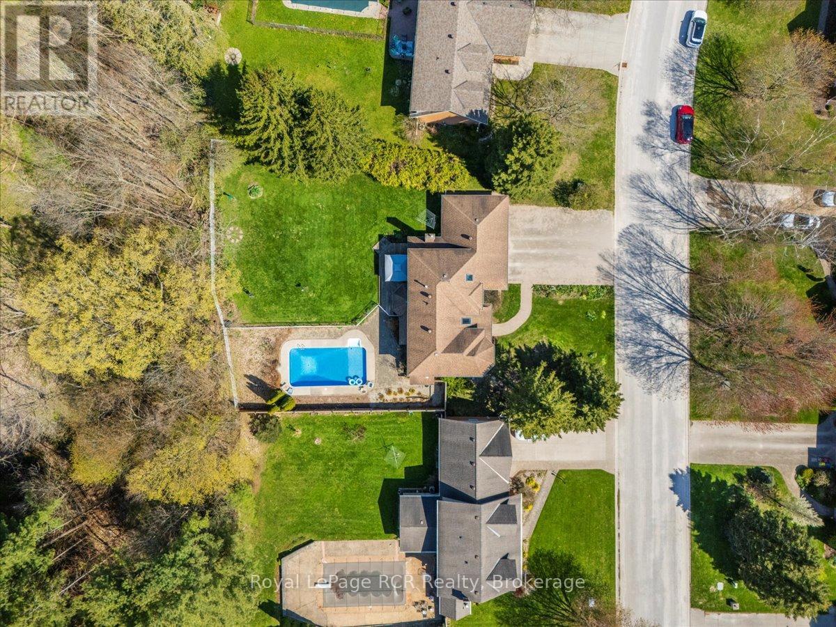 174 Forest Hill Drive, Georgian Bluffs, Ontario  N4K 5N6 - Photo 49 - X12151331
