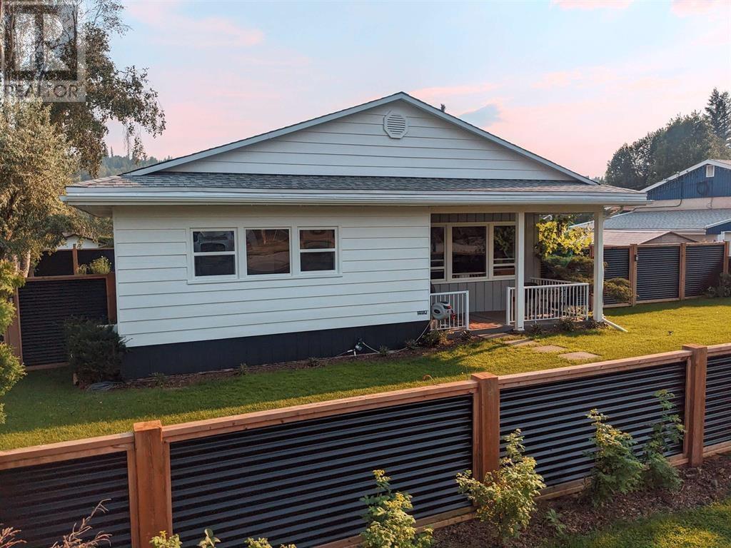 Property at 1066 YORSTON AVENUE image 1