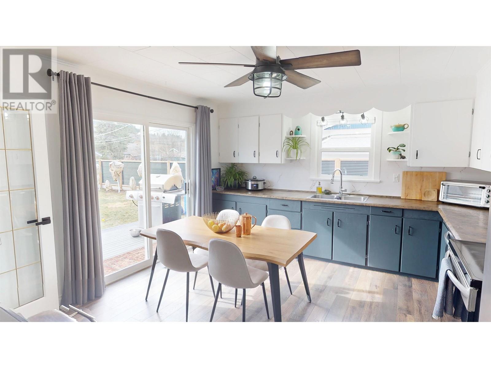 Property at 1066 YORSTON AVENUE image 5