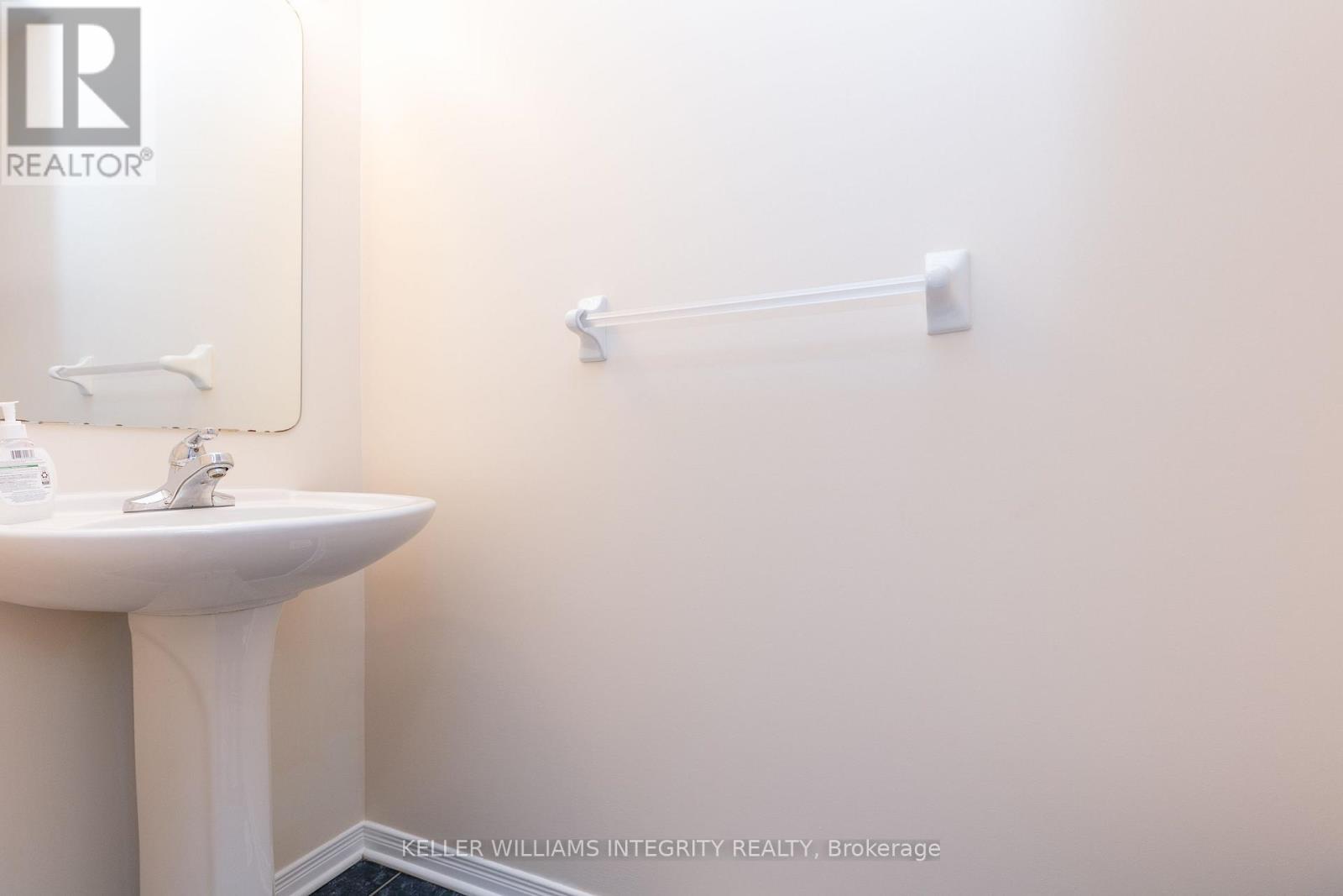 7 - 211 Station Boulevard, Ottawa, Ontario  K1G 6P2 - Photo 5 - X12151278