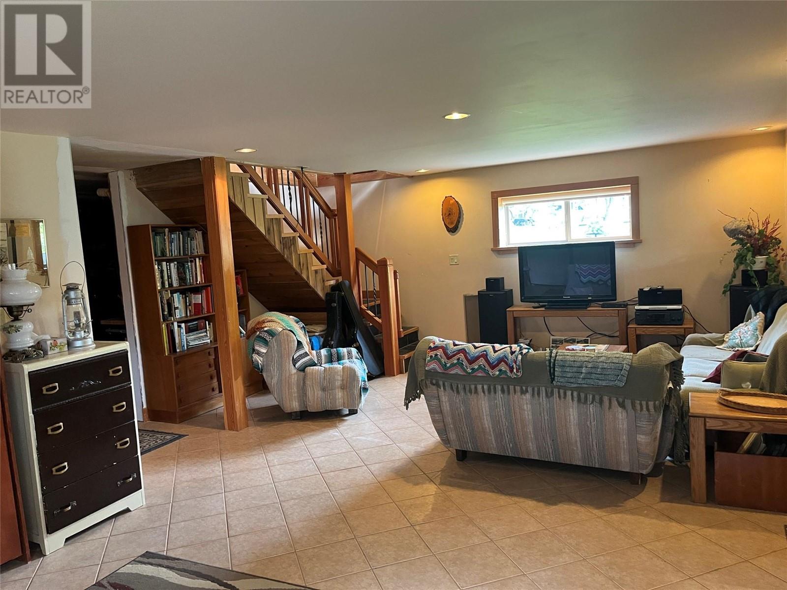 130 8th Street N, Kaslo, British Columbia  V0G 1M0 - Photo 63 - 10347607