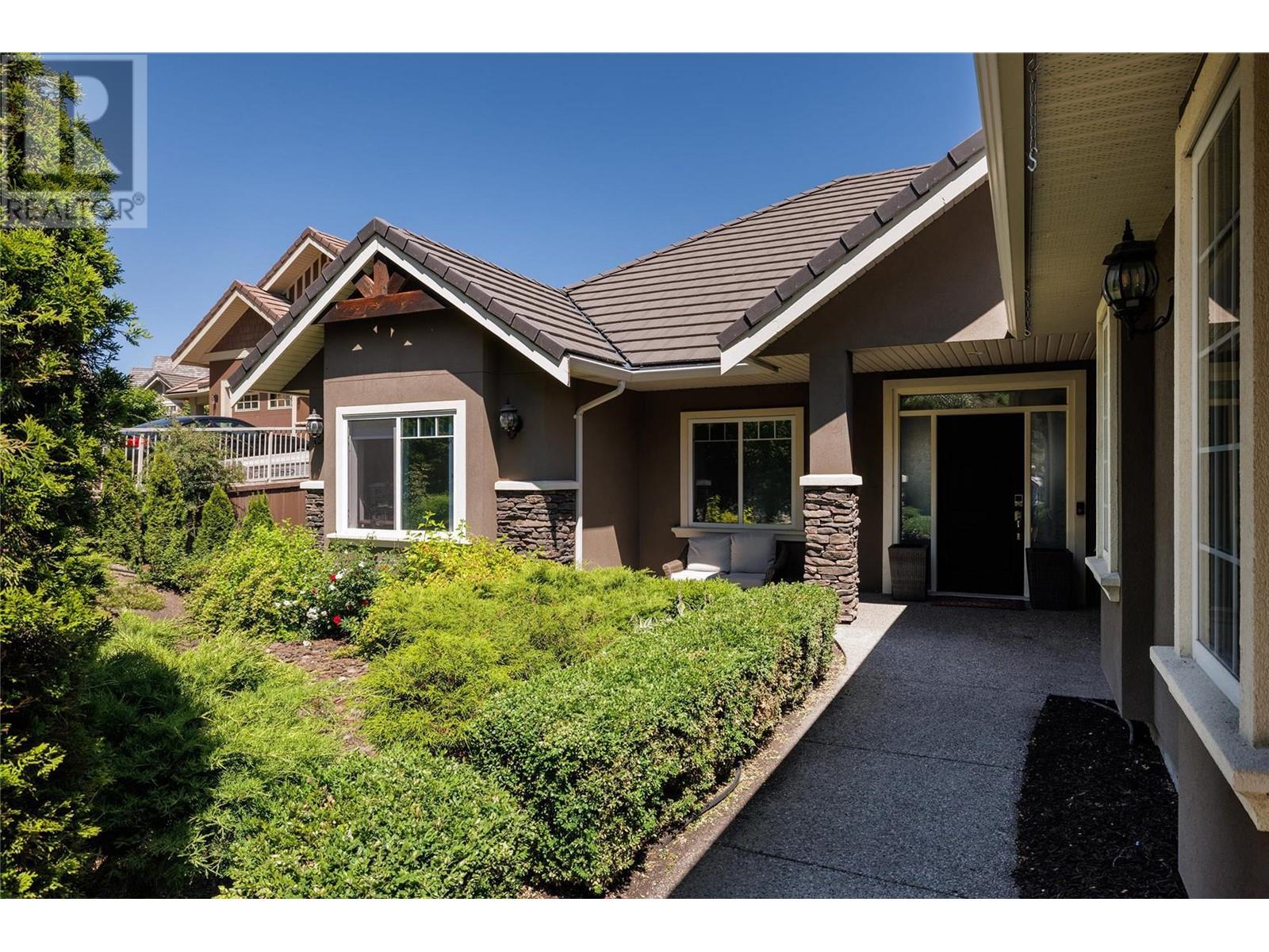 2584 Lucinde Road, West Kelowna, British Columbia  V1Z 4B1 - Photo 4 - 10348071