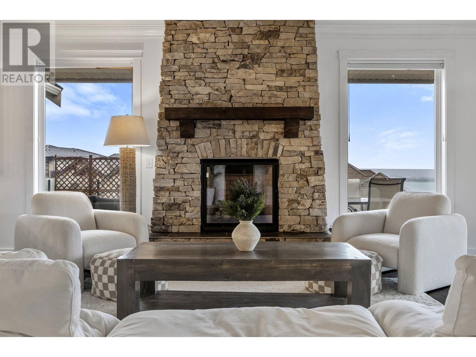2584 Lucinde Road, West Kelowna, British Columbia  V1Z 4B1 - Photo 11 - 10348071
