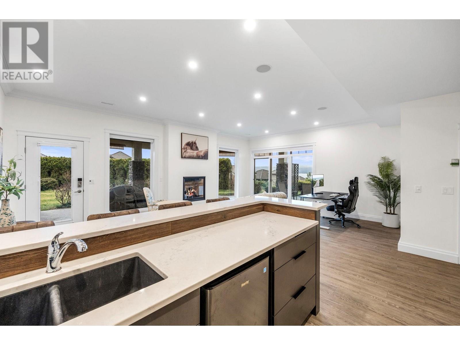 2584 Lucinde Road, West Kelowna, British Columbia  V1Z 4B1 - Photo 43 - 10348071