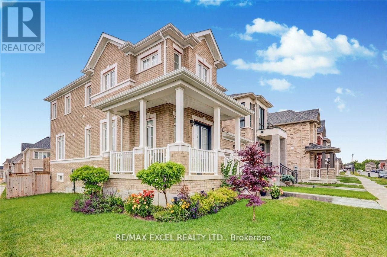 1063 Skyridge Boulevard, Pickering, Ontario  L1X 0G5 - Photo 3 - E12151120