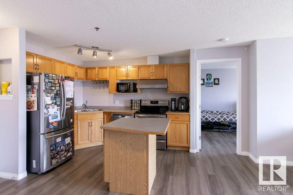 Property at #336 2305 35A AV NW image 4