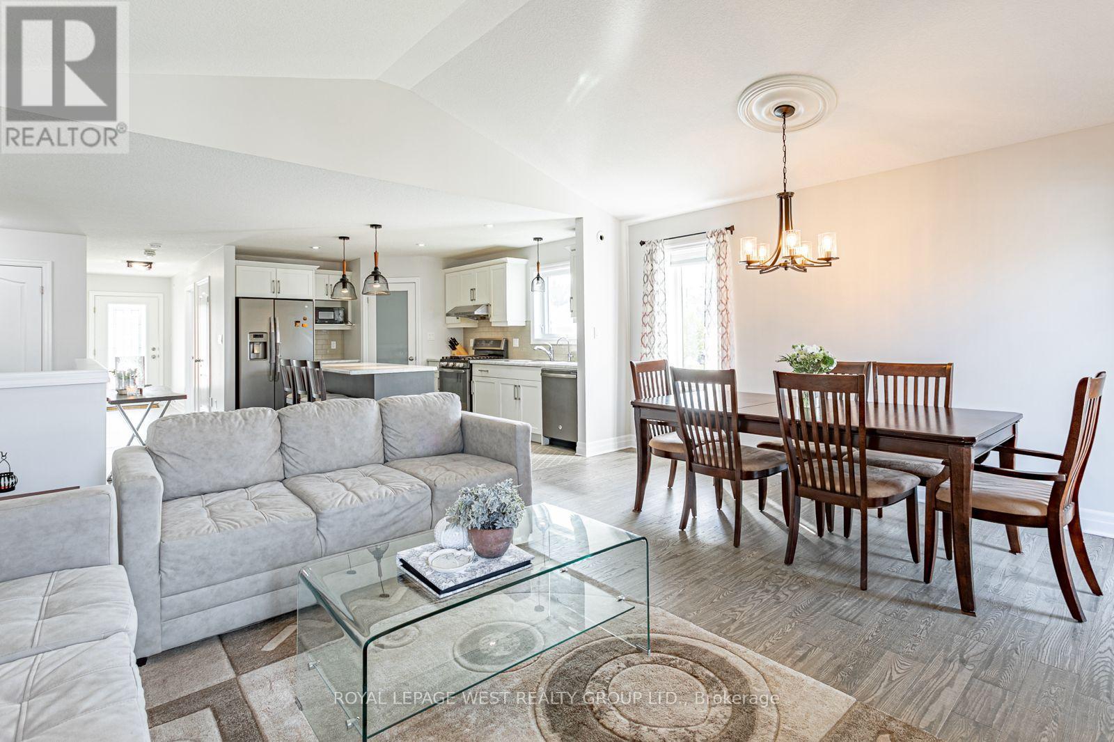 Property at 25 HOLLINGSHEAD ROAD image 3