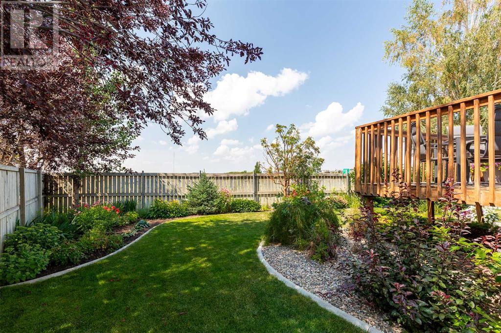 90 Peigan Court W, Lethbridge, Alberta  T1K 7N8 - Photo 34 - A2221494