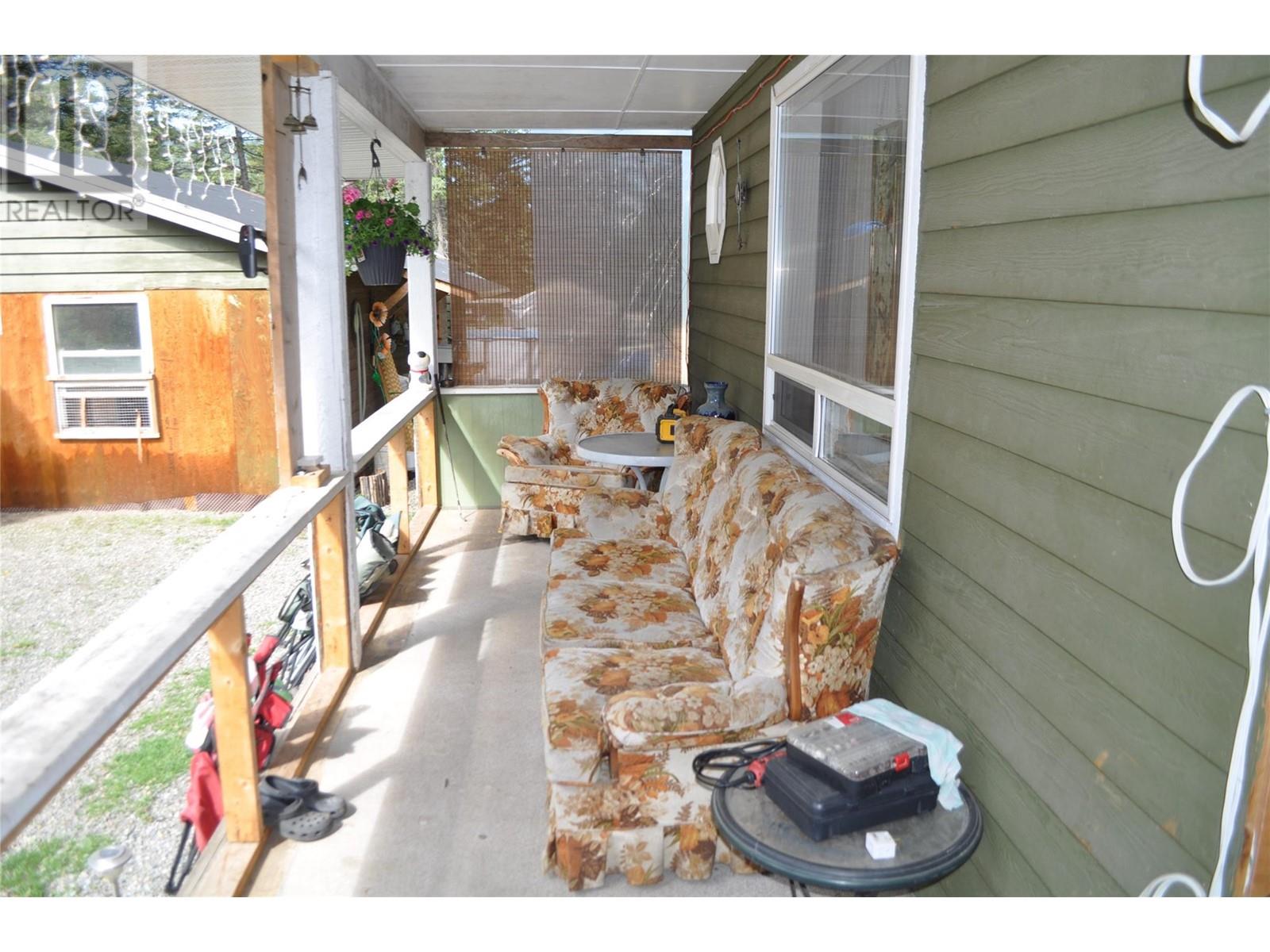 1157 Highway 6 Highway E, Cherryville, British Columbia  V0E 2G1 - Photo 24 - 10339912