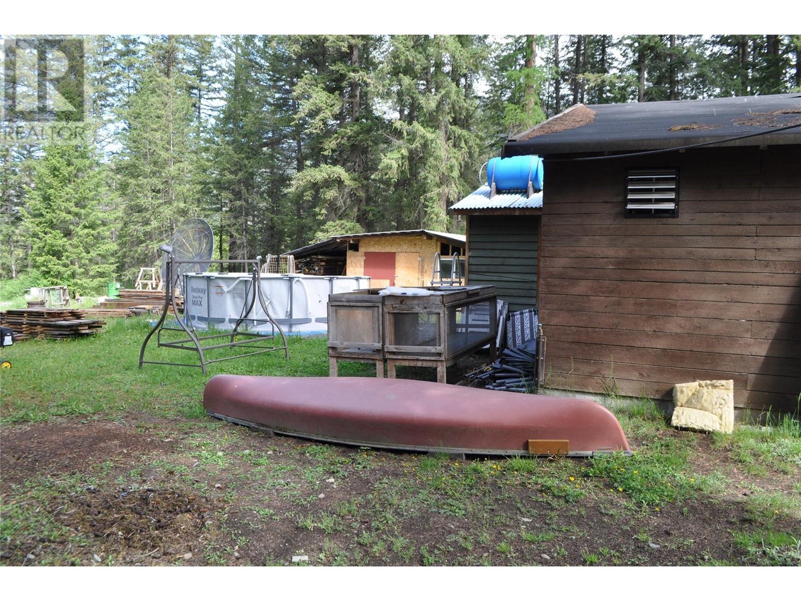 1157 Highway 6 Highway E, Cherryville, British Columbia  V0E 2G1 - Photo 32 - 10339912