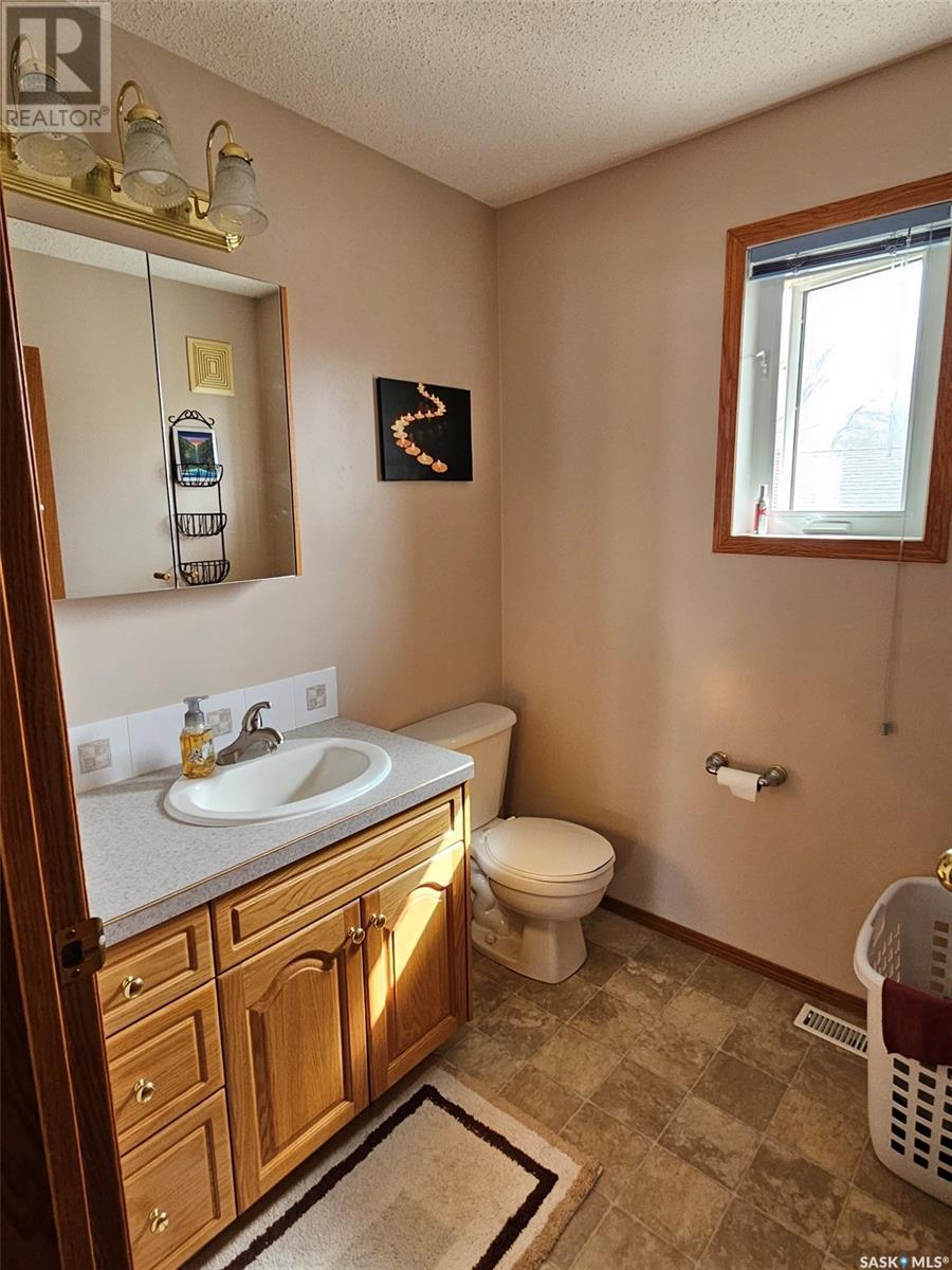 115 Carson Bay, Lampman, Saskatchewan  S0C 1N0 - Photo 15 - SK006063
