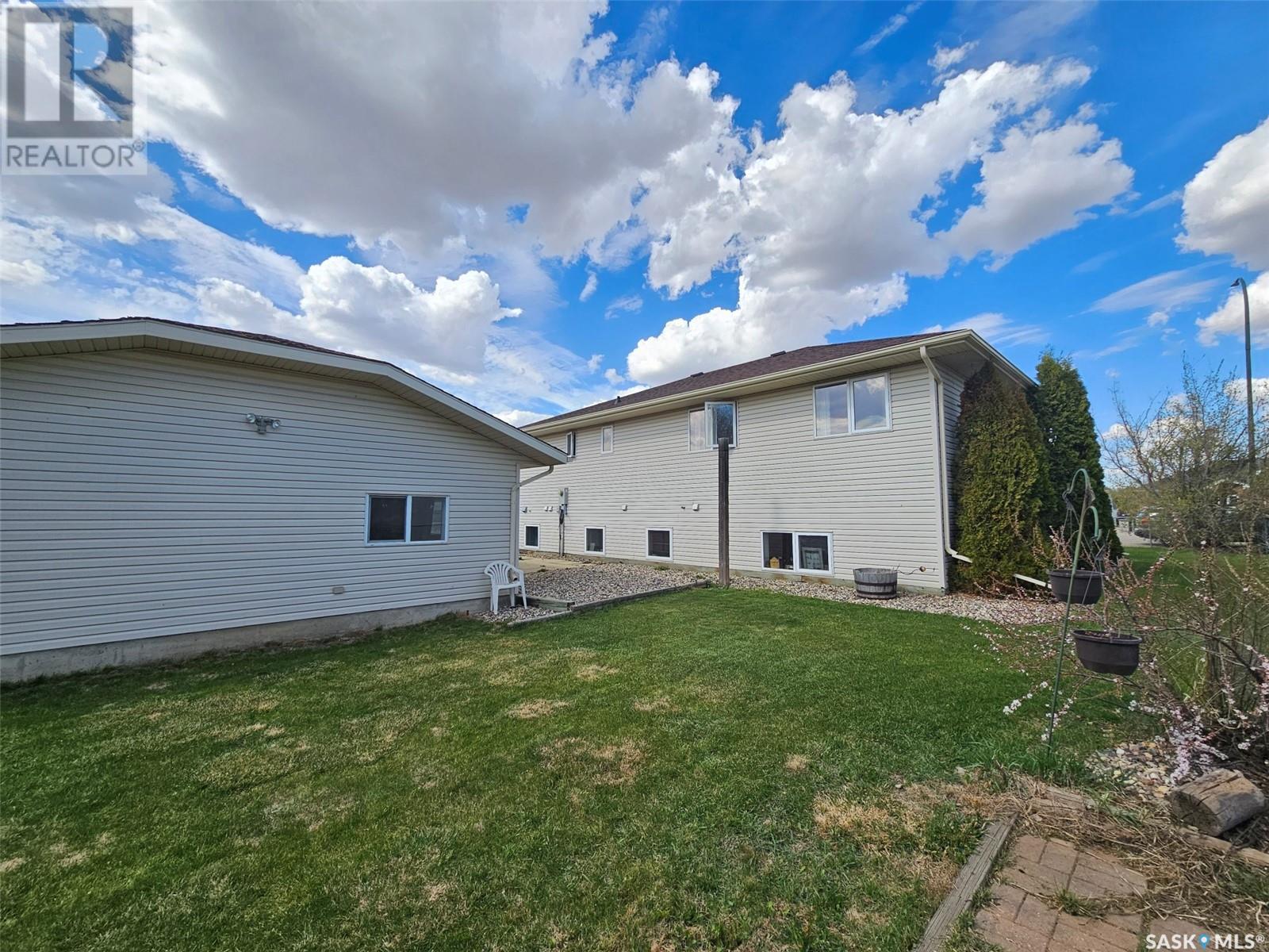 115 Carson Bay, Lampman, Saskatchewan  S0C 1N0 - Photo 27 - SK006063