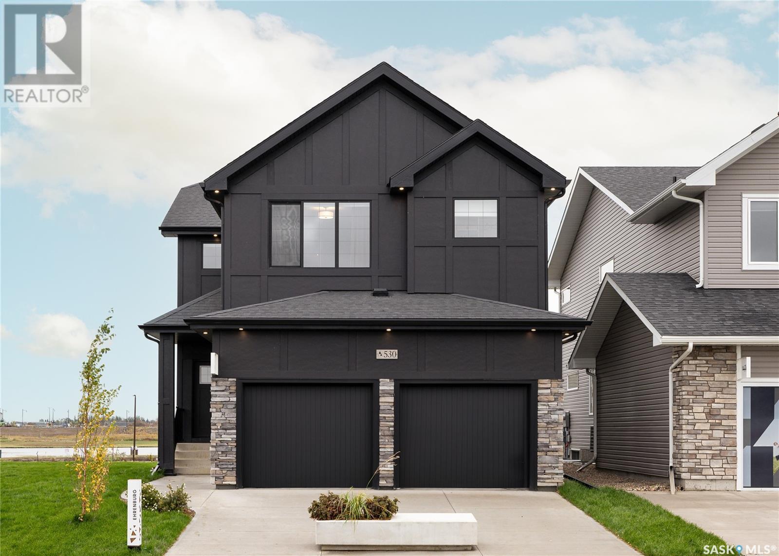 963 Traeger MANOR, saskatoon, Saskatchewan