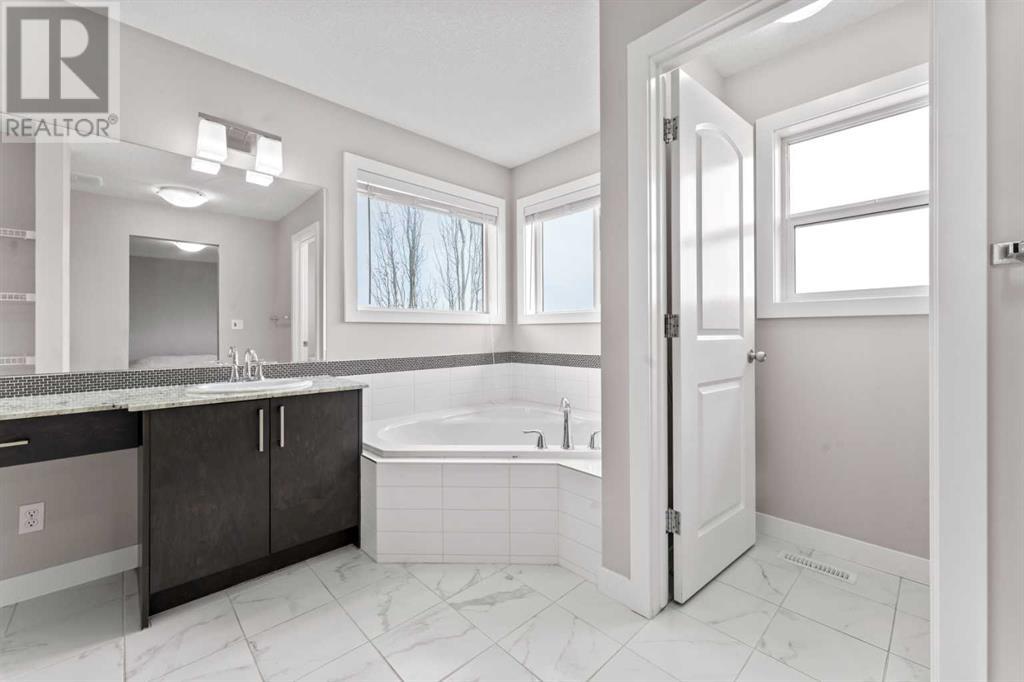 148 Nolanlake View Nw, Calgary, Alberta  T3R 0W3 - Photo 13 - A2216513