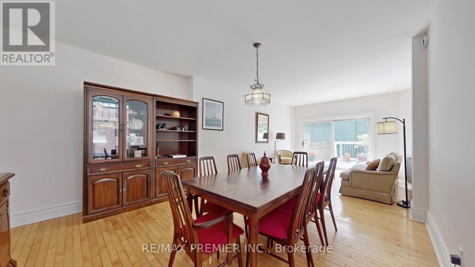 147 Winchester Street, Toronto, Ontario  M4X 1B5 - Photo 8 - C12151297