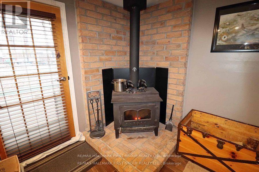 24 Oakley Lane, Tweed, Ontario  K0K 3J0 - Photo 11 - X12029635
