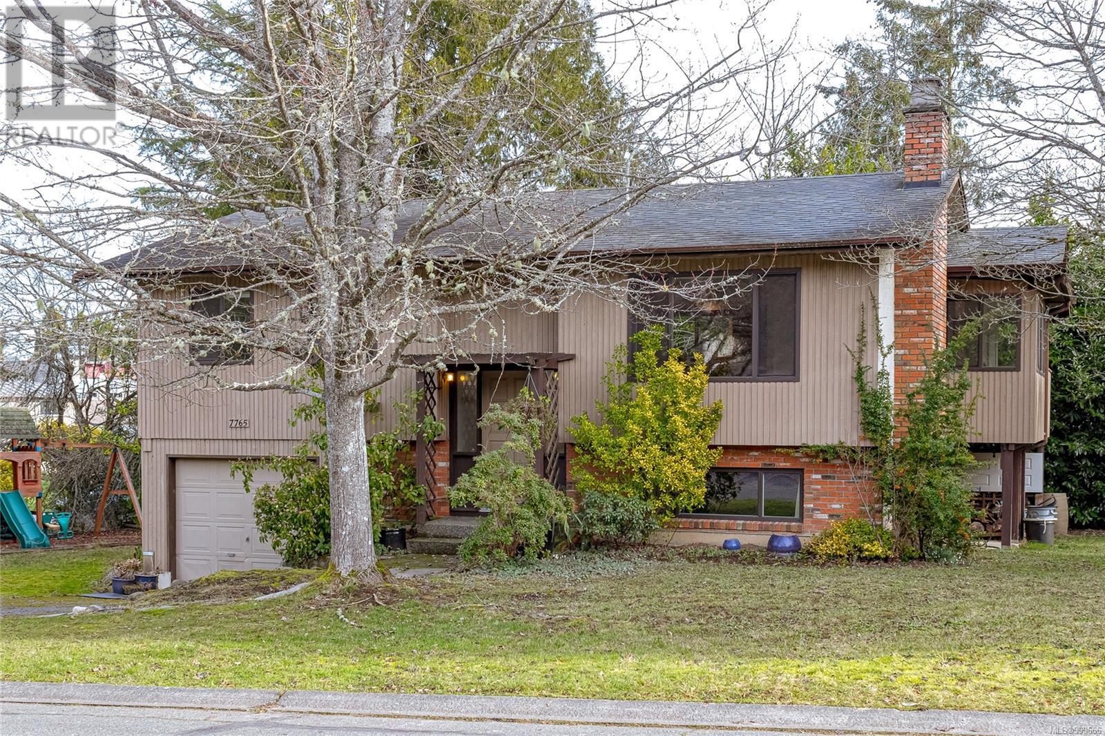 Property at 7765 Trentelmann Pl image 2