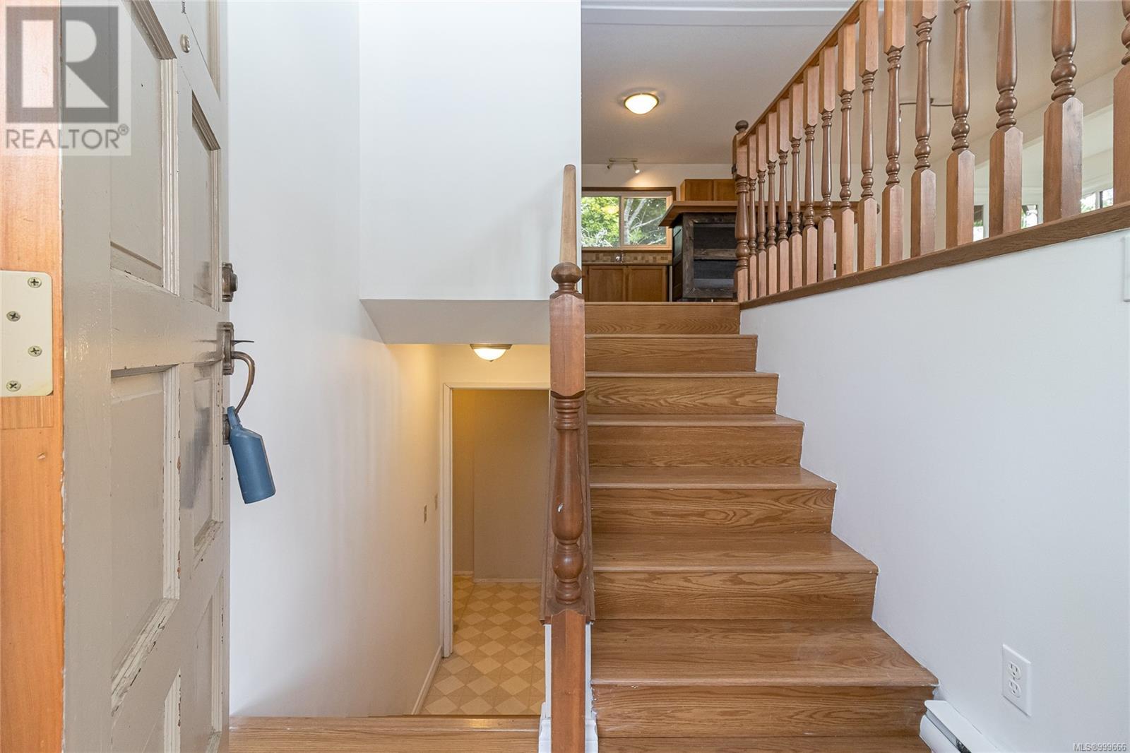 Property at 7765 Trentelmann Pl image 5