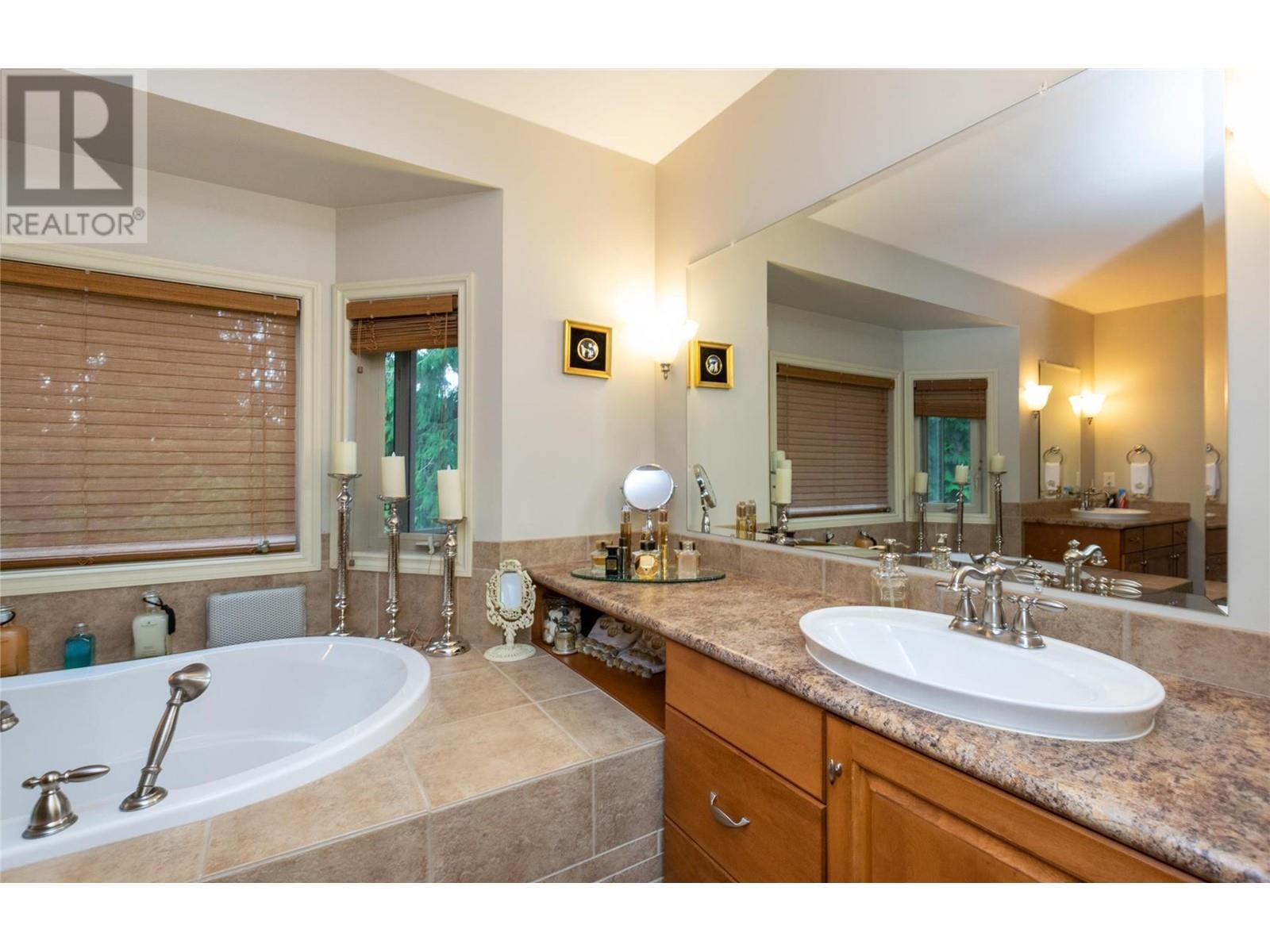 2611 Duncan Road, Blind Bay, British Columbia  V0E 1H1 - Photo 24 - 10347755