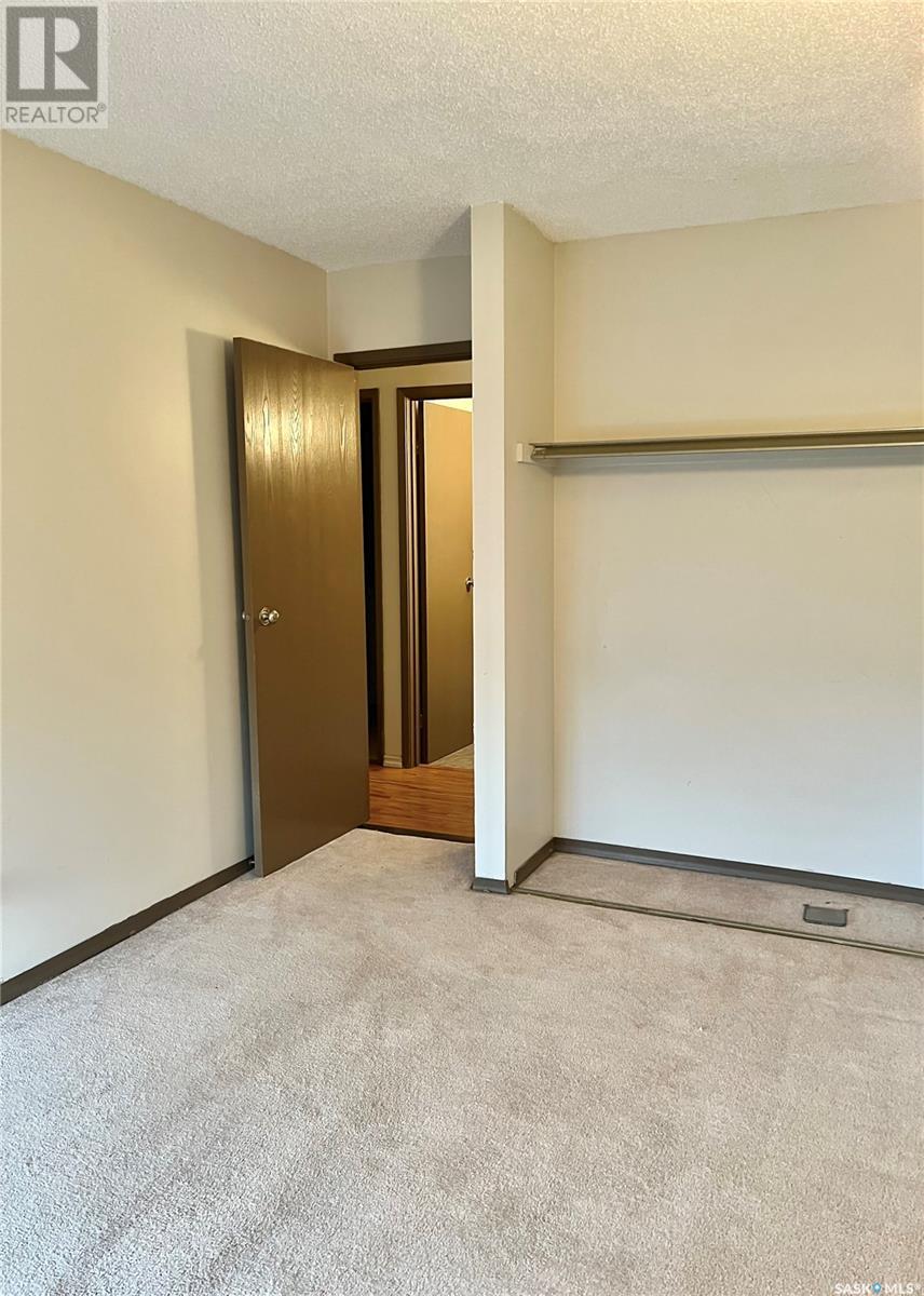 206 Gore Place, Regina, Saskatchewan  S4T 7S4 - Photo 11 - SK005938