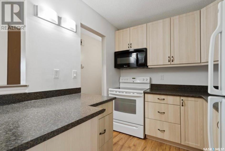 206 Gore Place, Regina, Saskatchewan  S4T 7S4 - Photo 6 - SK005938