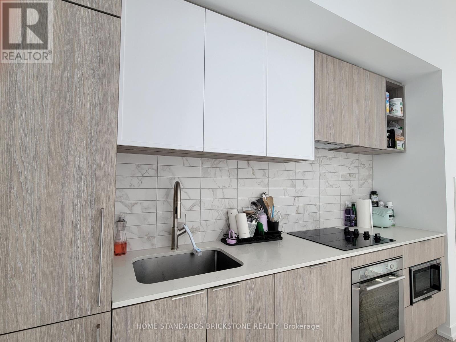 1017 - 2020 Bathurst Street, Toronto (Humewood-Cedarvale), Ontario  M5P 0A6 - Photo 7 - C12151147
