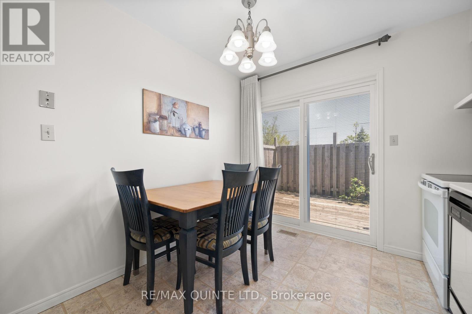 66 Bogart Crescent, Belleville, Ontario  K8P 5E8 - Photo 16 - X12151493