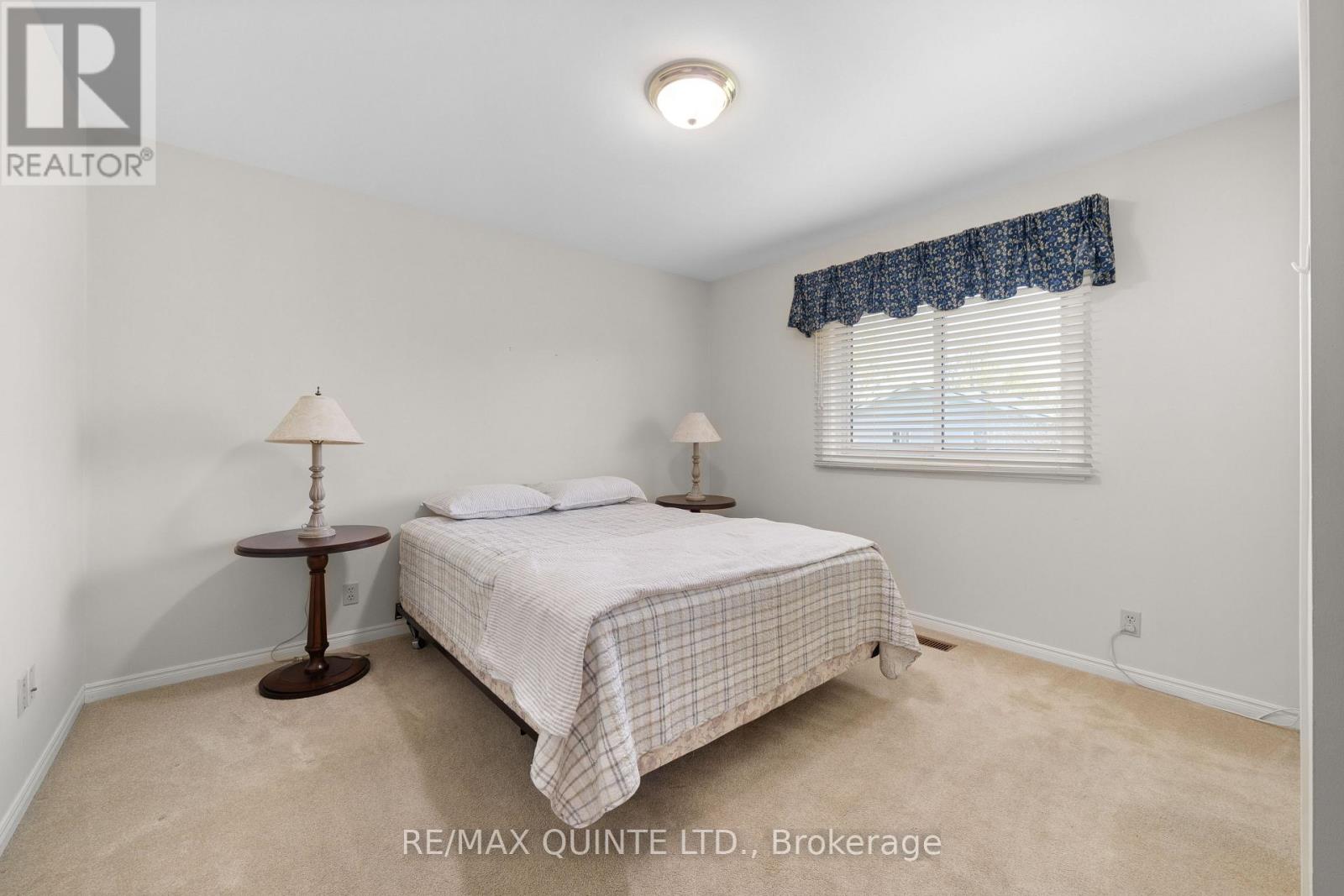 66 Bogart Crescent, Belleville, Ontario  K8P 5E8 - Photo 20 - X12151493