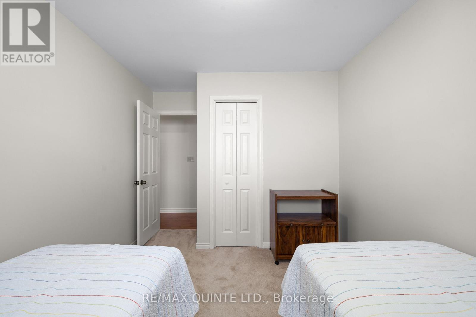 66 Bogart Crescent, Belleville, Ontario  K8P 5E8 - Photo 25 - X12151493
