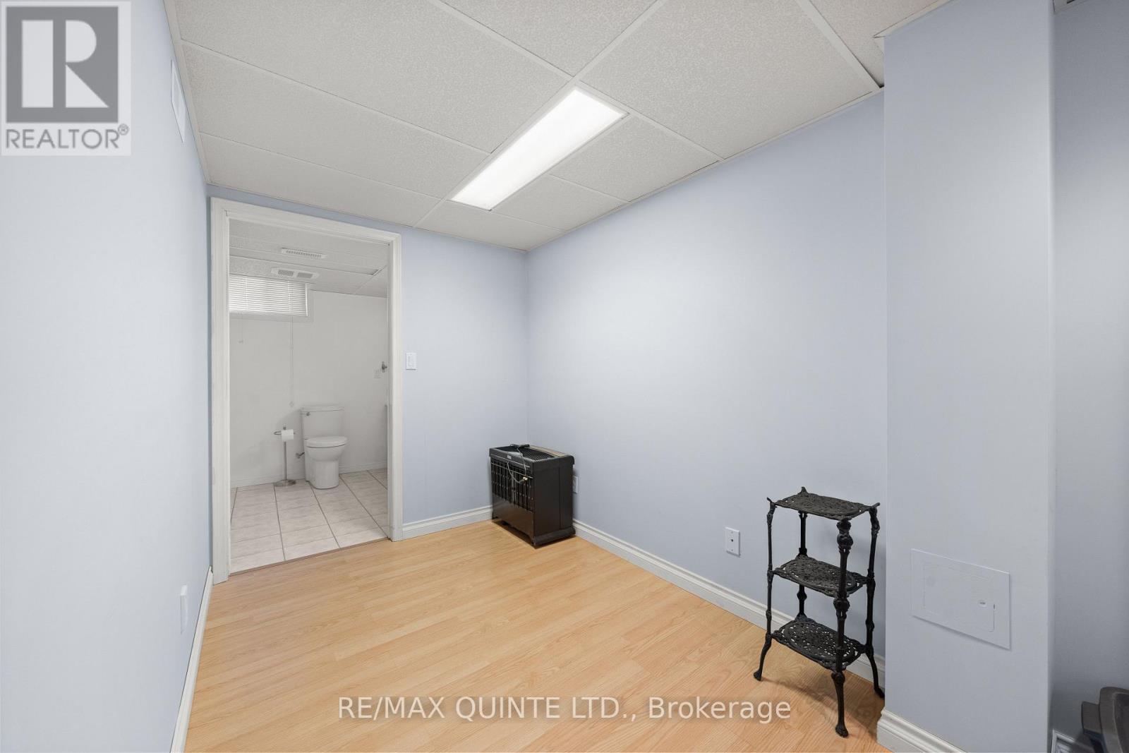 66 Bogart Crescent, Belleville, Ontario  K8P 5E8 - Photo 32 - X12151493