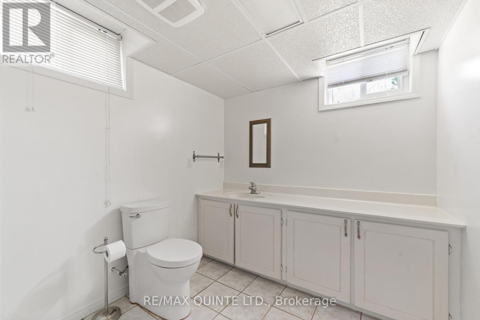 66 Bogart Crescent, Belleville, Ontario  K8P 5E8 - Photo 33 - X12151493