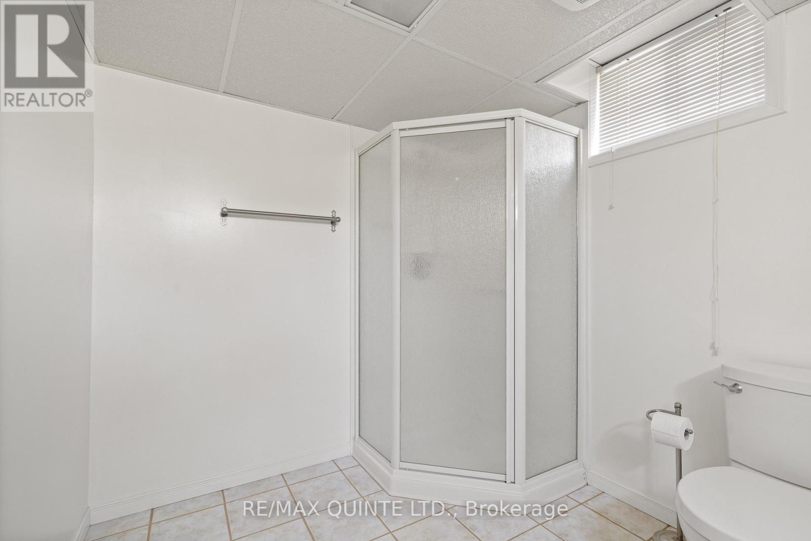 66 Bogart Crescent, Belleville, Ontario  K8P 5E8 - Photo 34 - X12151493