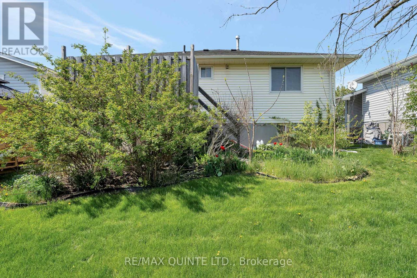 66 Bogart Crescent, Belleville, Ontario  K8P 5E8 - Photo 41 - X12151493