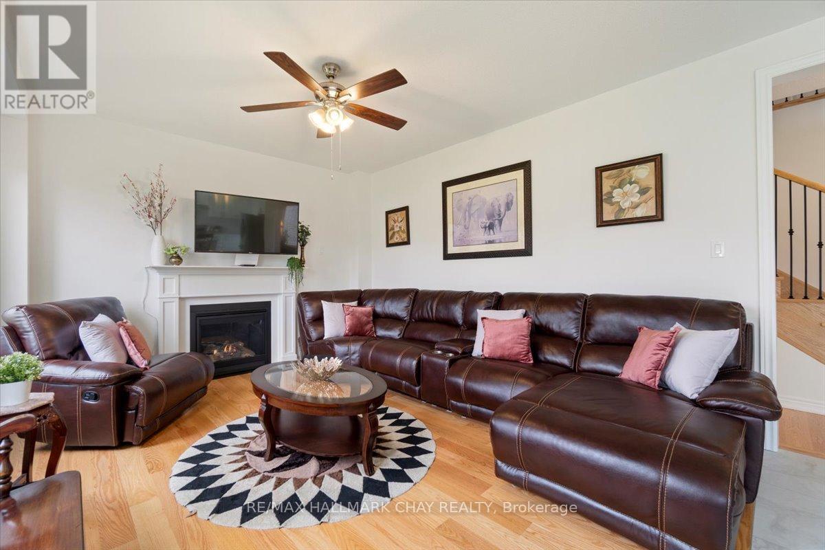 99 Baycroft Boulevard, Essa (Angus), Ontario  L3W 0L9 - Photo 16 - N12151270