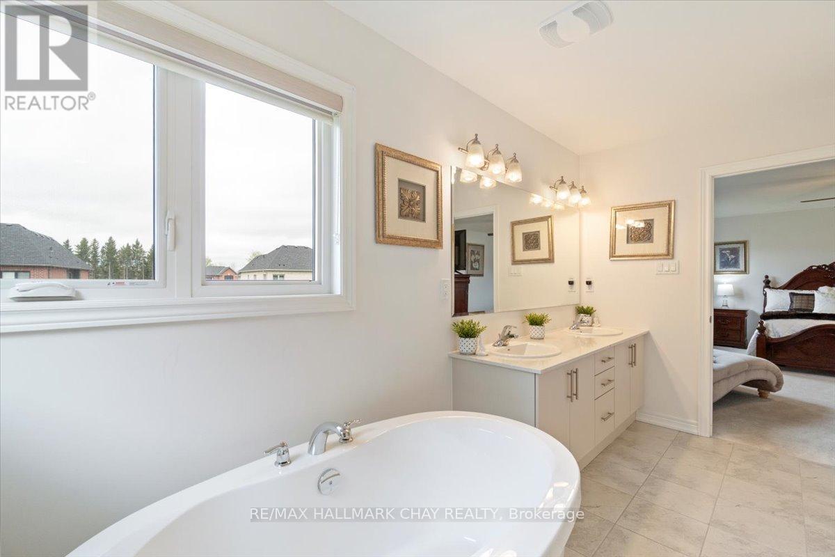 99 Baycroft Boulevard, Essa (Angus), Ontario  L3W 0L9 - Photo 30 - N12151270