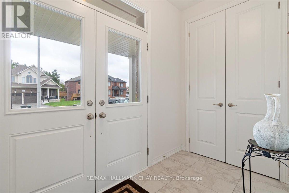 99 Baycroft Boulevard, Essa (Angus), Ontario  L3W 0L9 - Photo 7 - N12151270