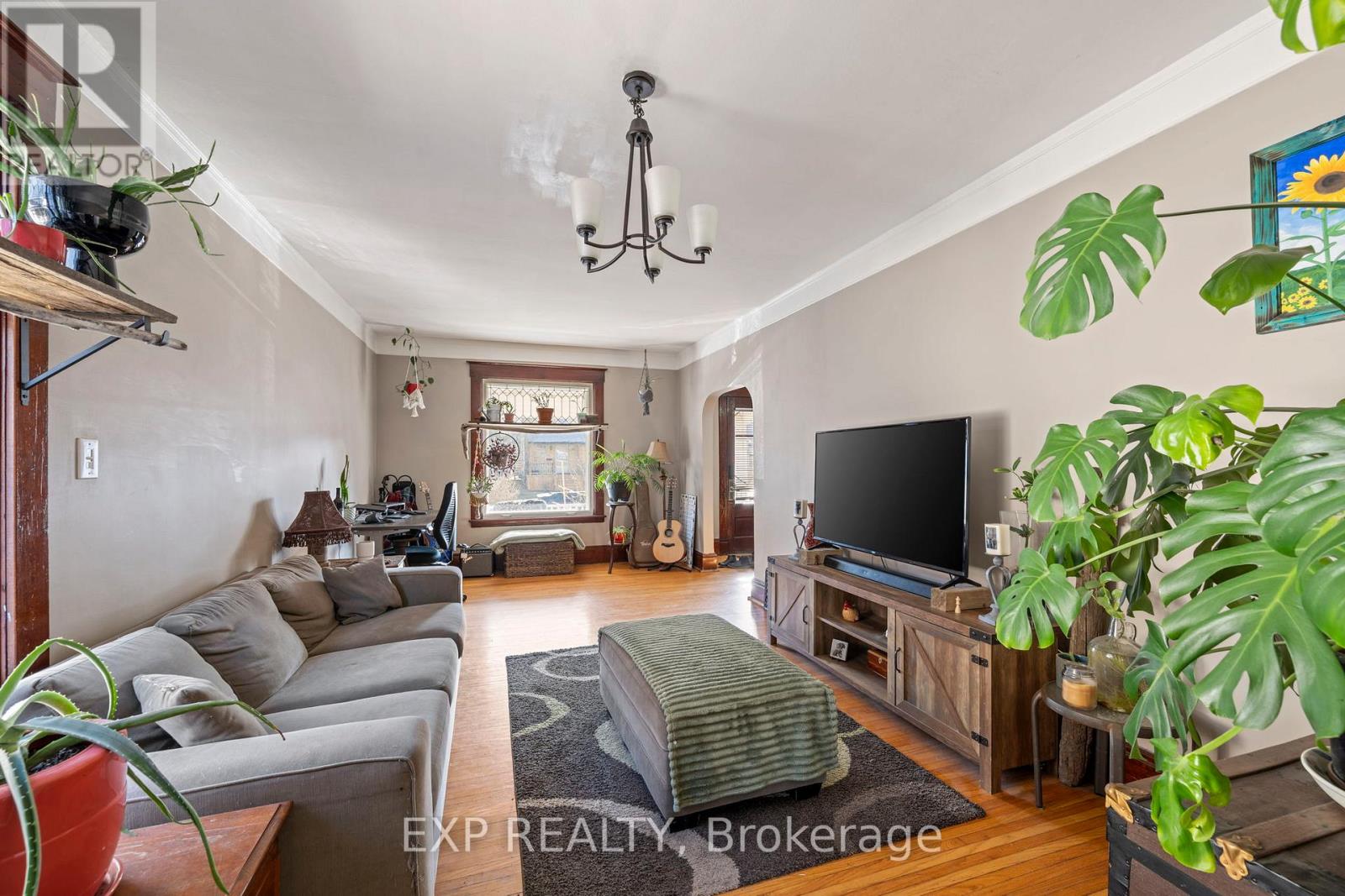 11 West Avenue W, St. Thomas, Ontario  N5R 3P4 - Photo 7 - X12151436