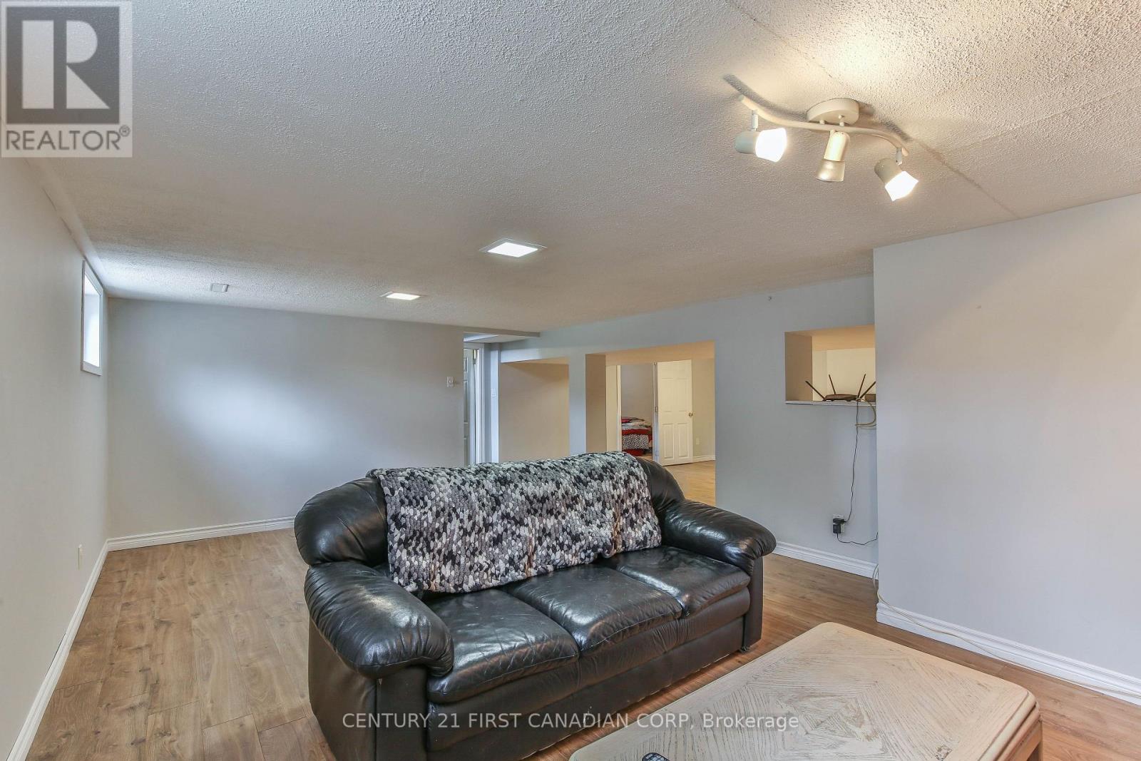 91 Langarth Street, London South, Ontario  N6H 1P5 - Photo 19 - X12151456