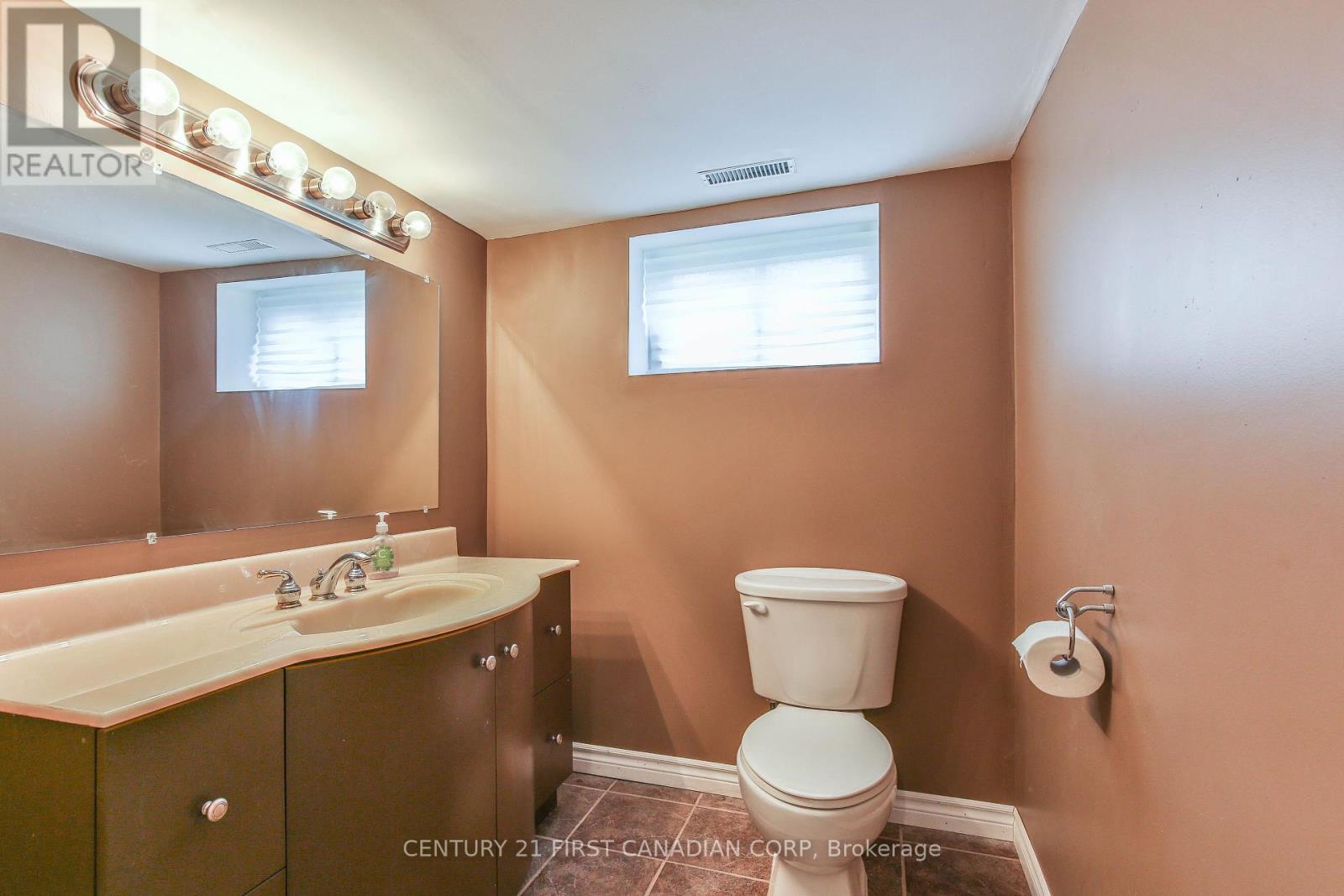 91 Langarth Street, London South, Ontario  N6H 1P5 - Photo 22 - X12151456