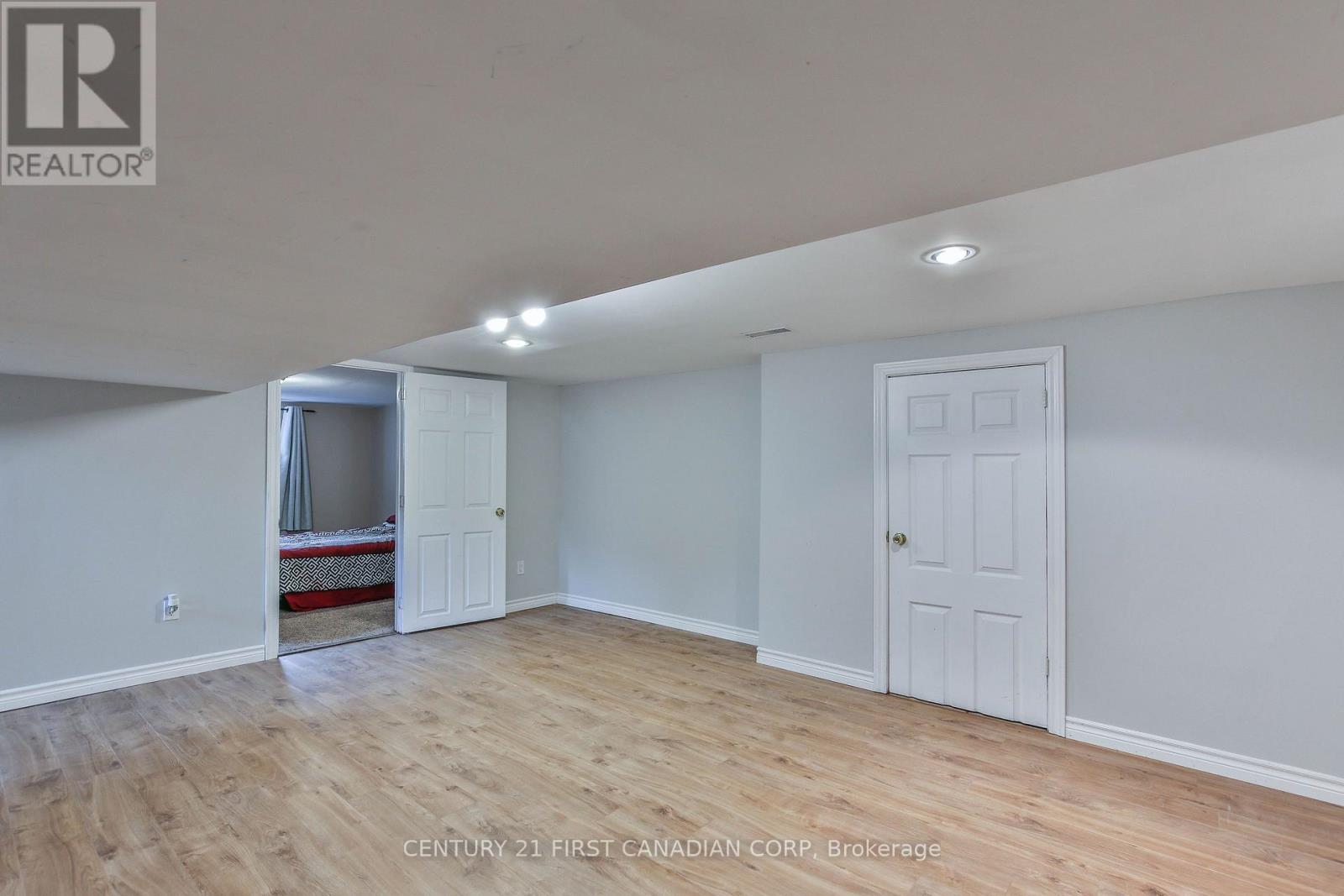 91 Langarth Street, London South, Ontario  N6H 1P5 - Photo 24 - X12151456